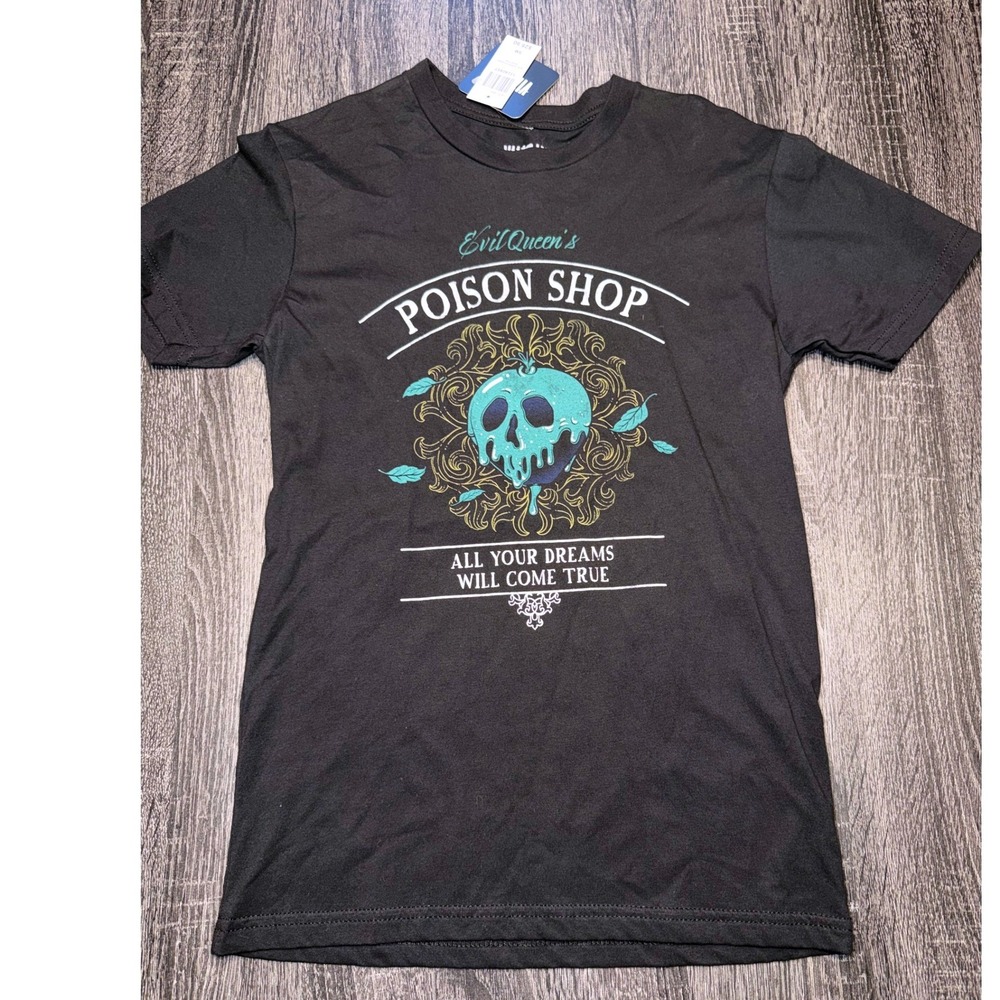 Disney Villains Evil Queen Poison Shop Graphic T-Shirt Black Small NWT Witchy